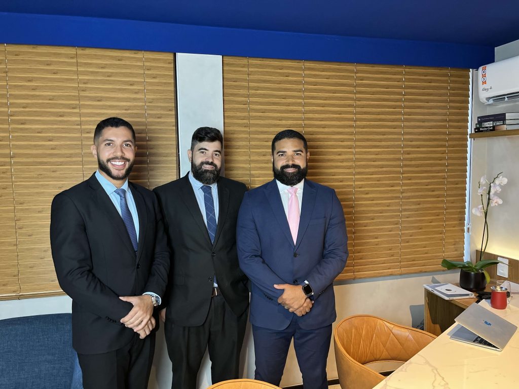 Equipe UMC Advocacia em reunião